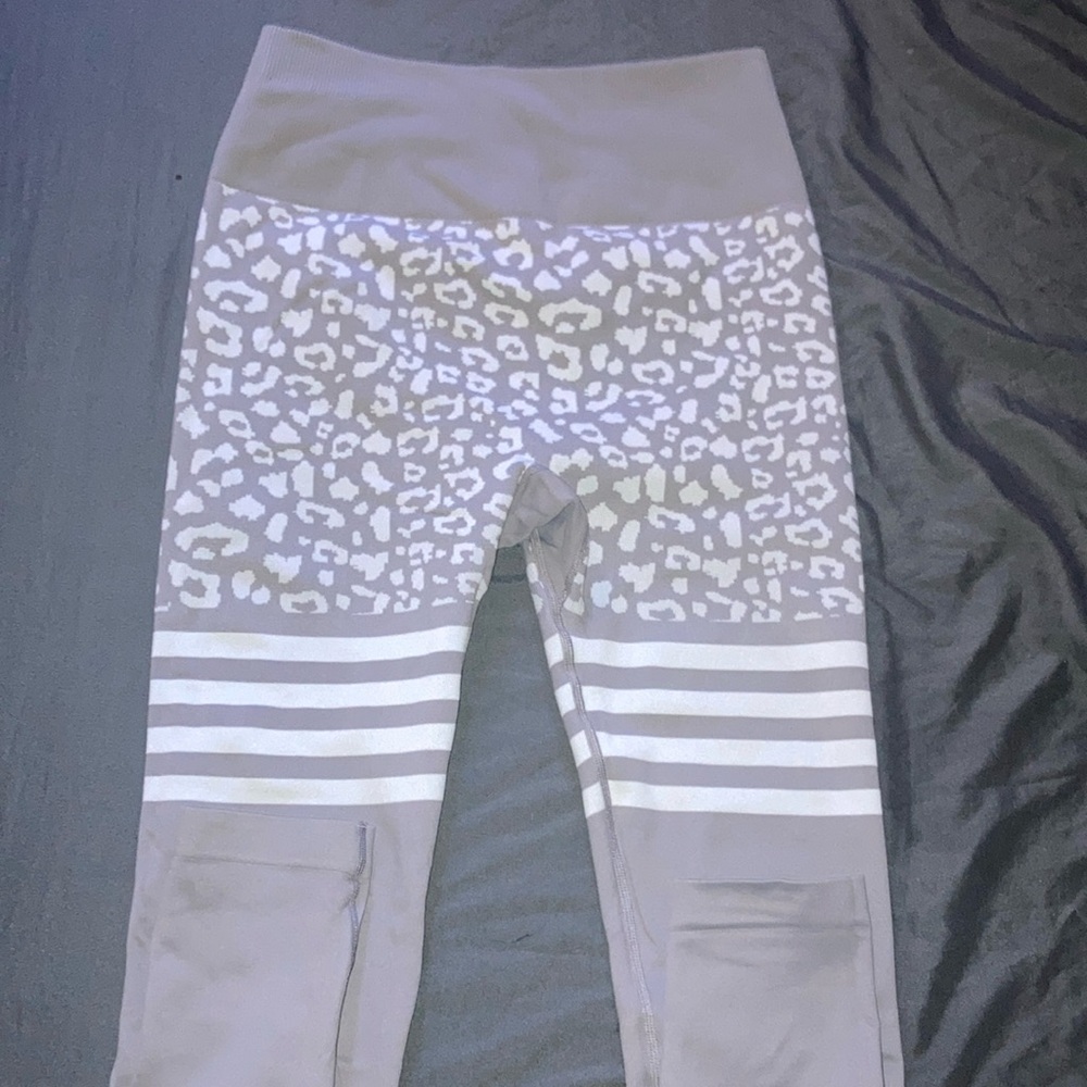 Scrunch booty leggings 🔥🔥🔥